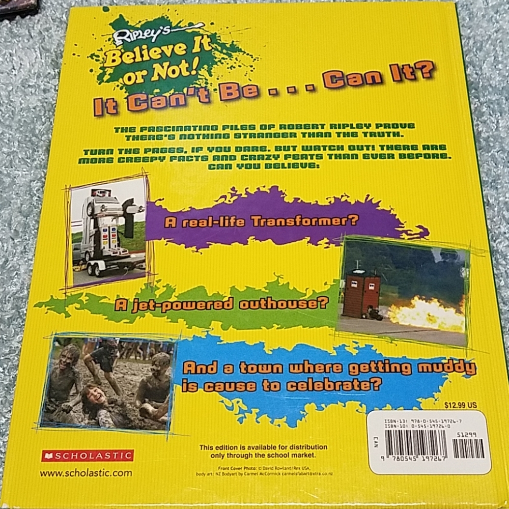 Book bundle - Picture 5 of 8